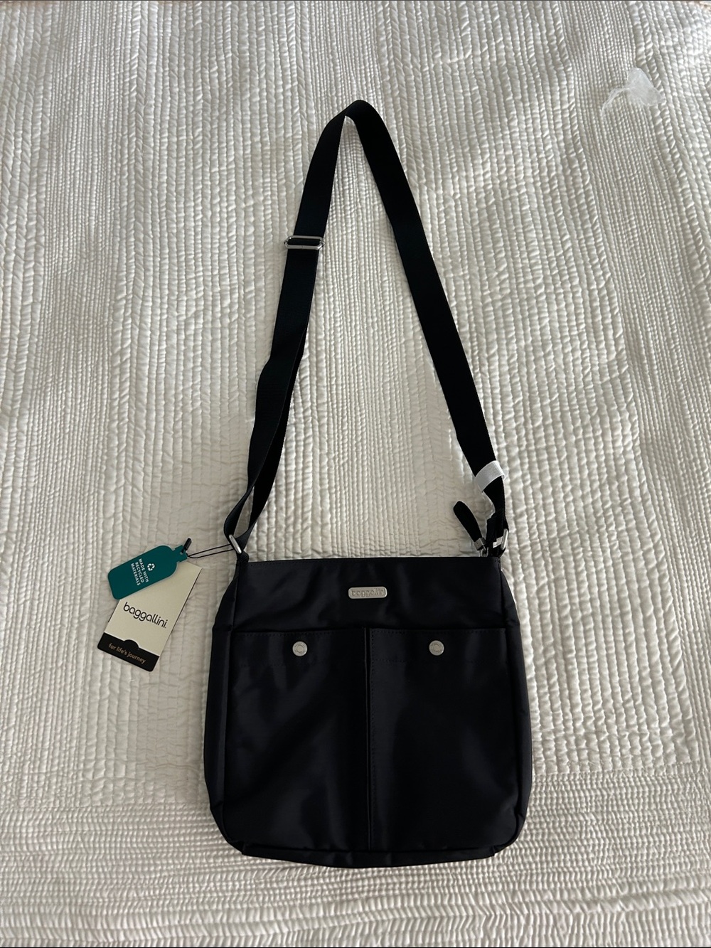 Baggallini Black Nylon Crossbody Bag with Front Pockets